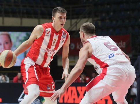 Ερυθρός Αστέρας – ΦΜΠ 79-62