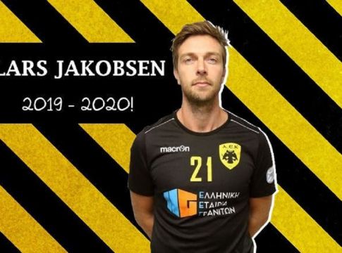 ΑΕΚ: Ανανέωσε ο Γιάκομπσεν