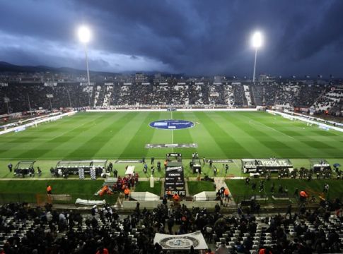 Παραμένουν τα προστατευτικά δίχτυα σε όλη την Τούμπα