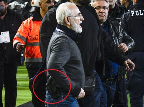 Διεθνής διασυρμός για Σαββίδη: Το ένοπλο «ντου» στη 2η θέση των «ποδοσφαιρικών στιγμών» ανά τον πλανήτη