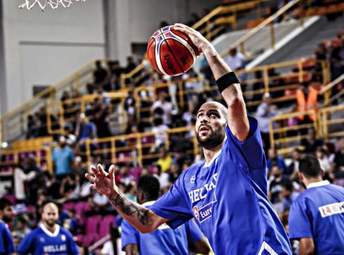 Βασιλόπουλος: «Θέλαμε τη νίκη για να ευχαριστήσουμε τον κόσμο»