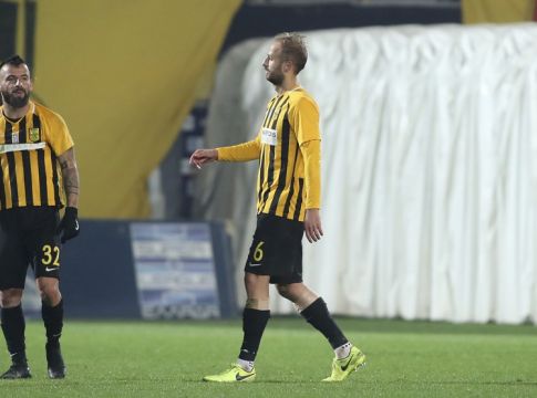 Άρης: Πρόστιμο σε Μπάσα για την αποβολή του