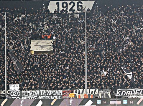 ΠΑΟΚ – Ολυμπιακός: Παροξυσμός στο ίντερνετ για ένα μαγικό χαρτάκι