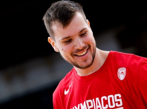 Πανέτοιμος και με φανέλα Φορτούνη ο Αγραβάνης (pic)