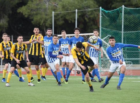 Στο στόχαστρο της Λιόν ο νεαρός αμυντικός της ΑΕΚ, Ζιλμπέρτο Γκέκα