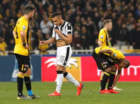 Η αποβολή του Ζαμπά από το ντέρμπι (vid)