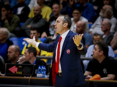 Μπλατ: «Δεν αποτελούν έκπληξη τα τρίποντα του Σπανούλη»