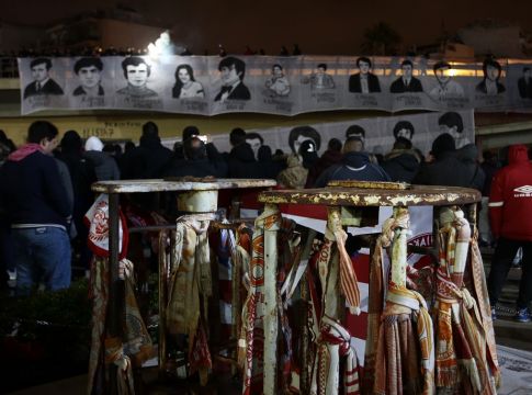 Μοναδικός σας τάφος οι καρδιές όλων μας