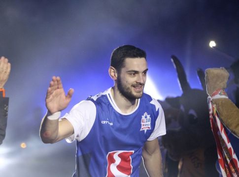 Παπαπέτρου: «Να συγκεντρωθούμε και να νικήσουμε τον Ολυμπιακό»