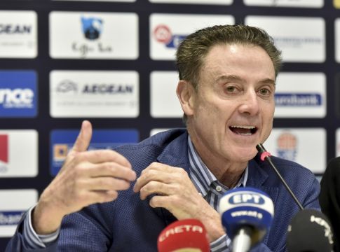Πιτίνο: «Δεν είναι ματς Δαβίδ και Γολιάθ»