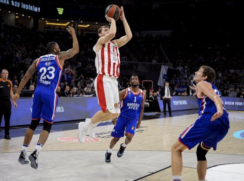 Εφές – Ολυμπιακός 75-65