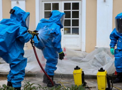 Ύποπτοι φάκελοι: Συναγερμός στα δικαστήρια του Πειραιά