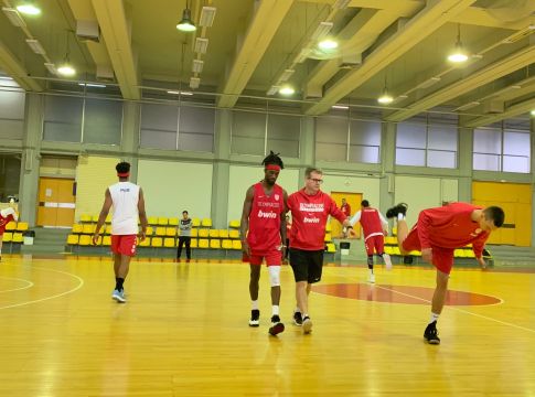Ιατρικές εξετάσεις και προπόνηση για Ουέμπερ (pics)