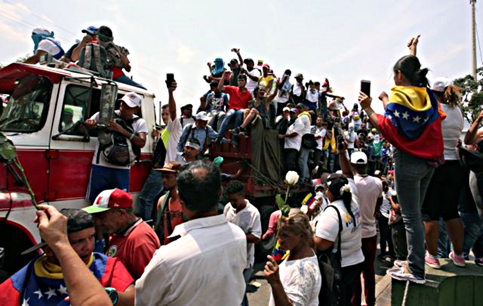 Βενεζουέλα: Τέσσερις οι νεκροί από τις συγκρούσεις – Δεκάδες τραυματίες