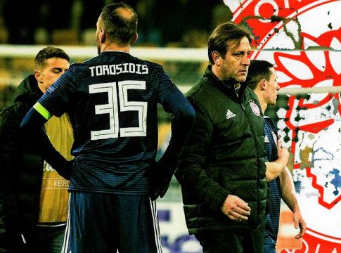 Κόντρα στις γελοιότητες των εμπαθών…