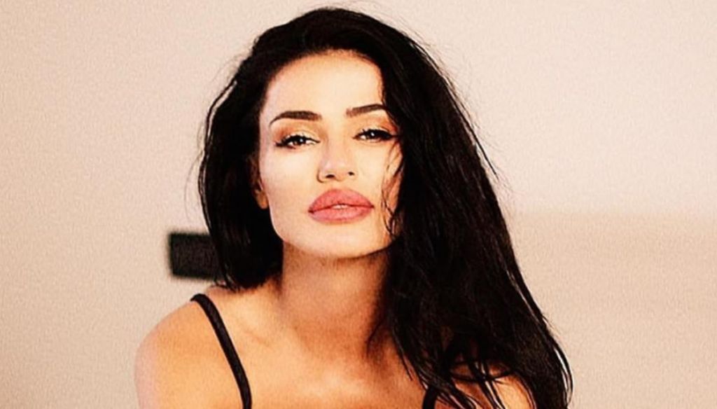 Η Andreea Sasu δεν είναι απλά χάρμα οφθαλμών, αλλά… βγάζει μάτια! (pics)