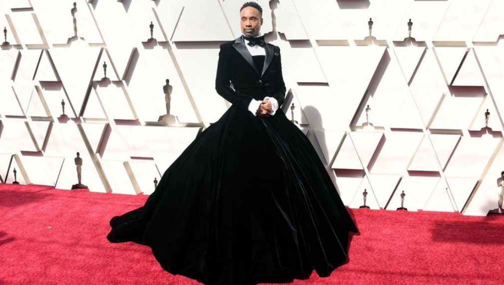 Billy Porter: Χαμός με την εκκεντρική του εμφάνιση στα Όσκαρ 2019