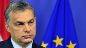 ΕΛΚ: Προειδοποιήσεις για απομάκρυνση του Όρμπαν μετά την νέα επίθεση στον Γιουνκέρ