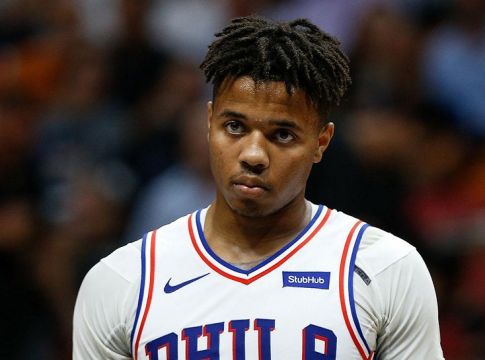 Μήπως η μητέρα του Markelle Fultz ευθύνεται τελικά για την πορεία της καριέρας του; (vid)