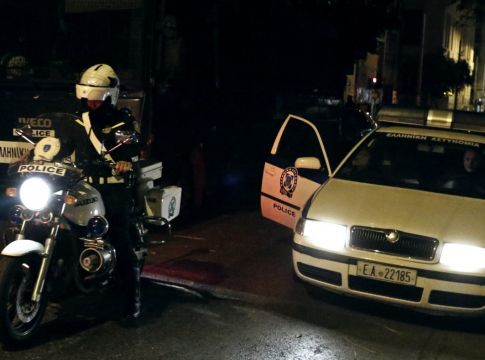 Ληστεία: Μπούκαραν σε μαγαζί με ψιλικά με τα όπλα (pics)