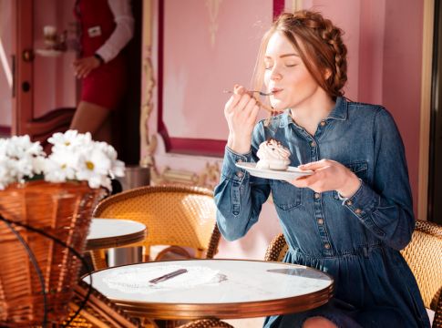 «Cheat meals»: Πώς οι ατασθαλίες βοηθούν στο αδυνάτισμα