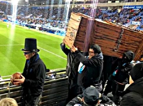 To «modern football»… κηδεύει το παλιό, το ρομαντικό, το αγνό ποδόσφαιρο (vids)