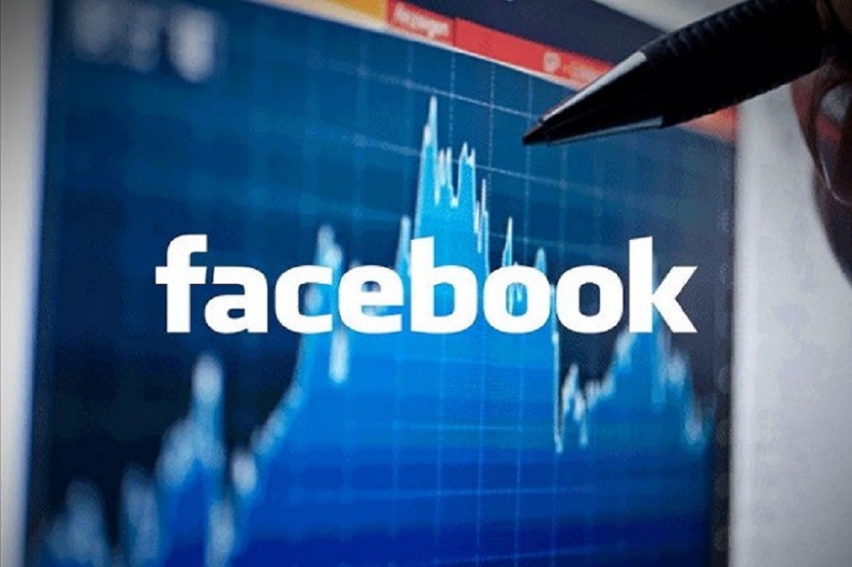 «Βουτιά» της μετοχής του Facebook μετά τη βλάβη