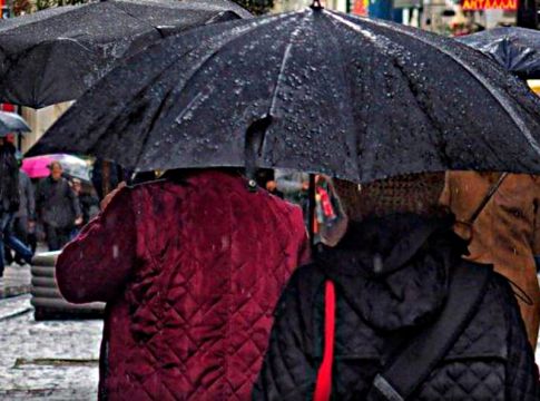Βροχές και καταιγίδες αναμένονται την Πέμπτη – Δείτε σε ποιες περιοχές