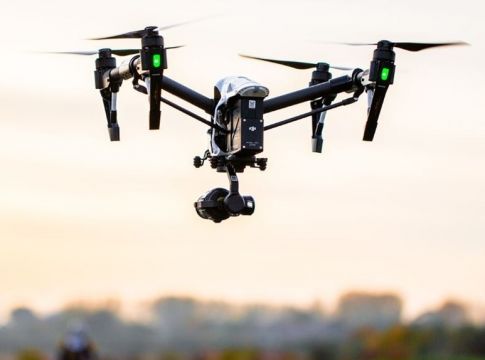 Τεχνητή νοημοσύνη και drones στην υπηρεσία της καταπολέμησης των κουνουπιών