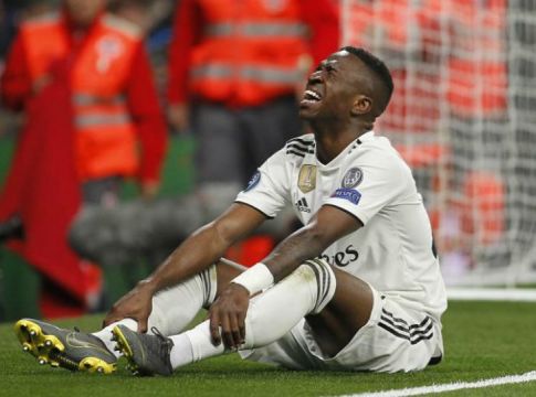 Εκτός για δυο μήνες ο Βινίσιους