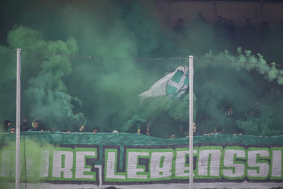 «Αντίο, αντίο εκεί στην Α2» και «Εκεί, εκεί στην Αδριατική»