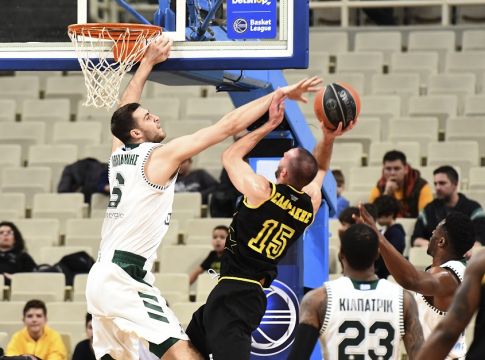 Σλαφτσάκης: «Οχι πανικός, να κάνουμε νέο ξεκίνημα»
