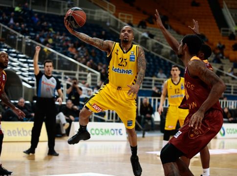 Με Θίοντορ η 12άδα της ΑΕΚ