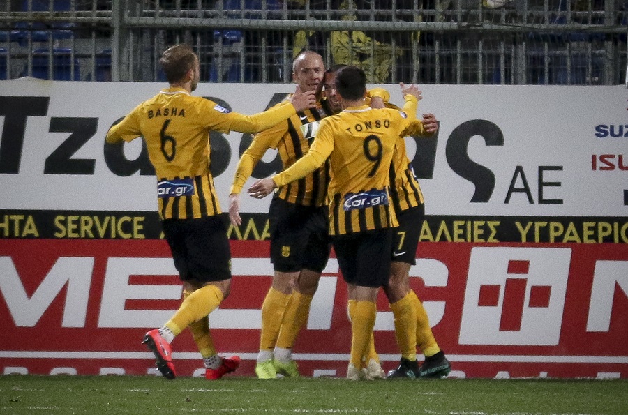 Η μέρα που του ταιριάζει (vids)