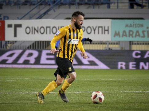 Η… γαλανόλευκη φωτογραφία του Σιώπη
