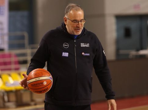 Σκουρτόπουλος: «Θετική κλήρωση, η Εθνική θα προκριθεί αν…»