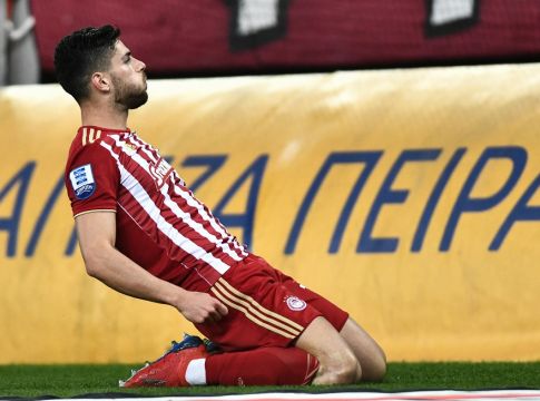 Γύρισμα Ομάρ, προβολή Μασούρα και 1-0 ο Ολυμπιακός (vid)
