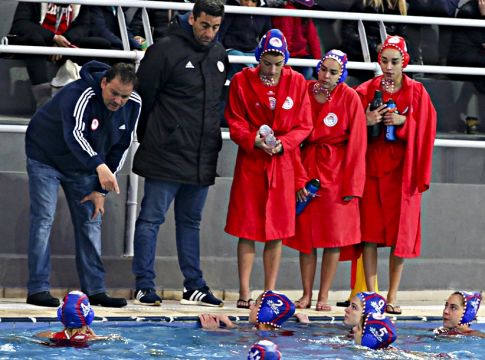 Τεράστιο πλήγμα για το γυναικείο πόλο του Ολυμπιακού