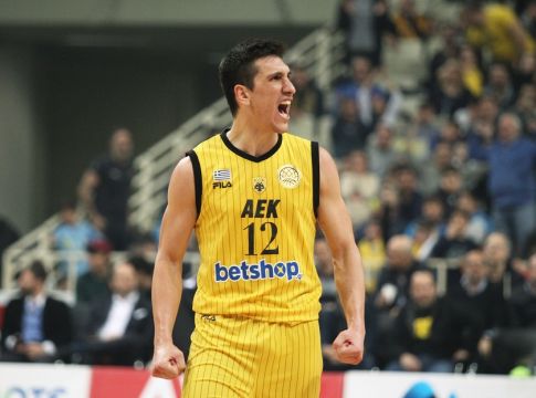 Λαρεντζάκης: «Θέλαμε πολύ αυτήν την πρόκριση»