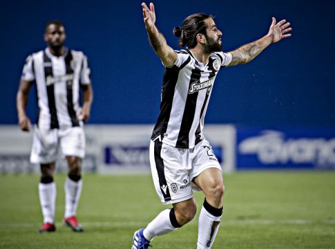 Η Μπεσίκτας στο παιχνίδι για Ολιβέιρα