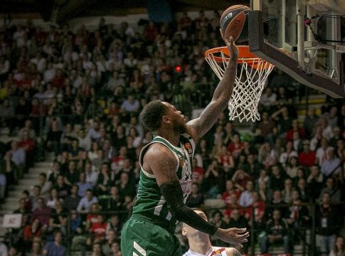 Με Τόμας το Top 10 της Εuroleague