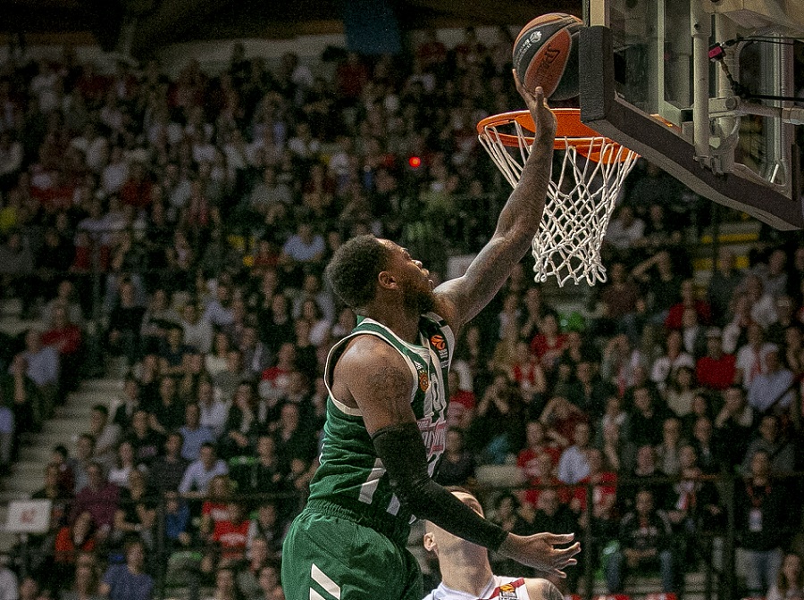 Με Τόμας το Top 10 της Εuroleague