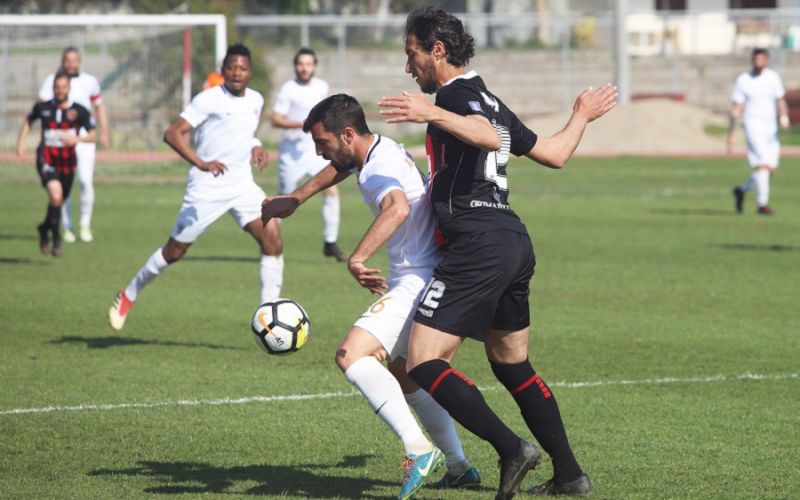 «Χ»αμένοι κι οι δύο στην Καλαμαριά, ήττες για Απόλλωνα Λάρισας και Ηρακλή