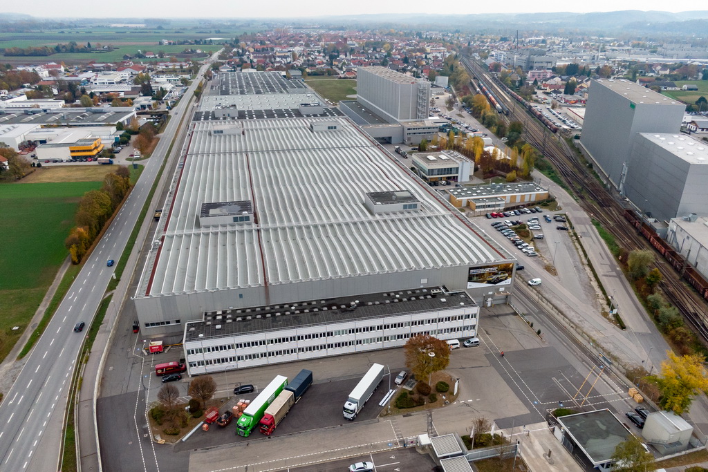 Το εργοστάσιο του Ομίλου BMW Group στο Ντίνγκολφινγκ