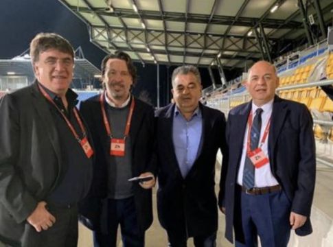 Σμίξανε τα «αηδόνια» της… εξυγίανσης