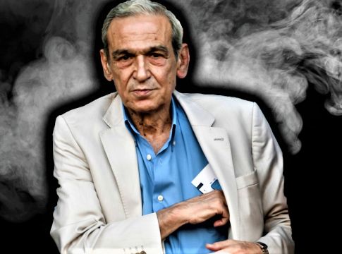 ΑΕΚ, ΑΕΚ, αυτό δεν είναι ΑΕΚ. Ο Θωμάς ο Γιαννάκης κι ο Γκαγκάτσης είναι ΑΕΚ;
