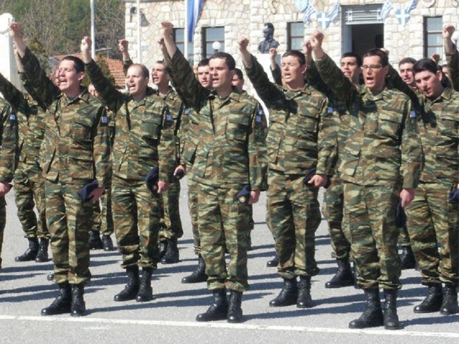 Αλλαγές στη στρατιωτική θητεία: Για ποιους μειώνεται και πόσο