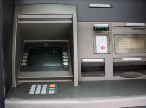 Ανατίναξαν ΑΤΜ στα Βριλήσσια