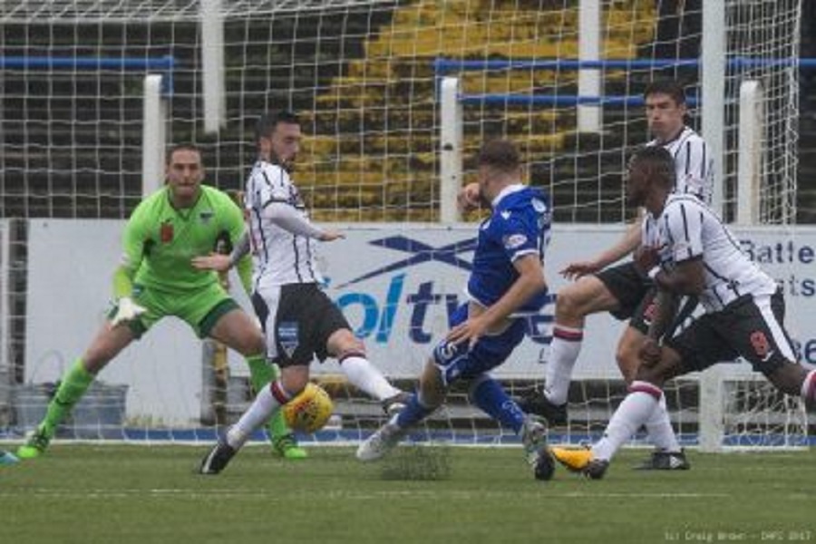 Αντίθετες πορείες