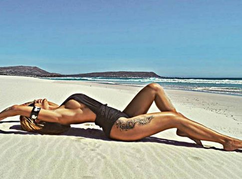 Η Ελληνίδα playmate με το καυτό Instagram (pics)